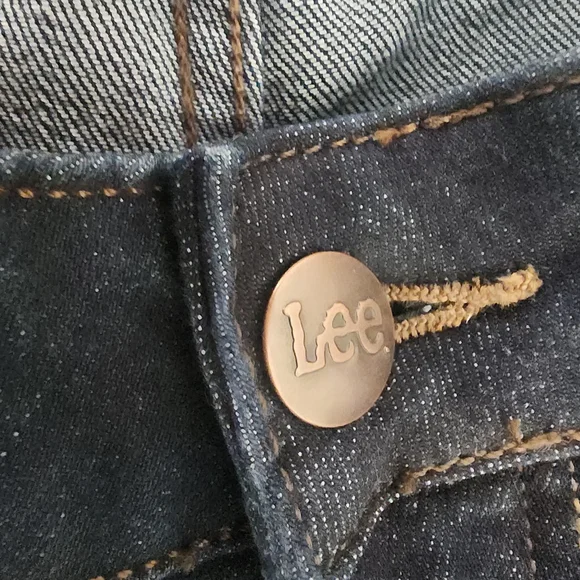 Relaxed Fit Mid Rise Straight Leg Jeans - Picture 6 of 8